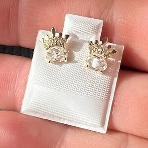 Affordable Christmas gift Elegant laminated Crown Earrings